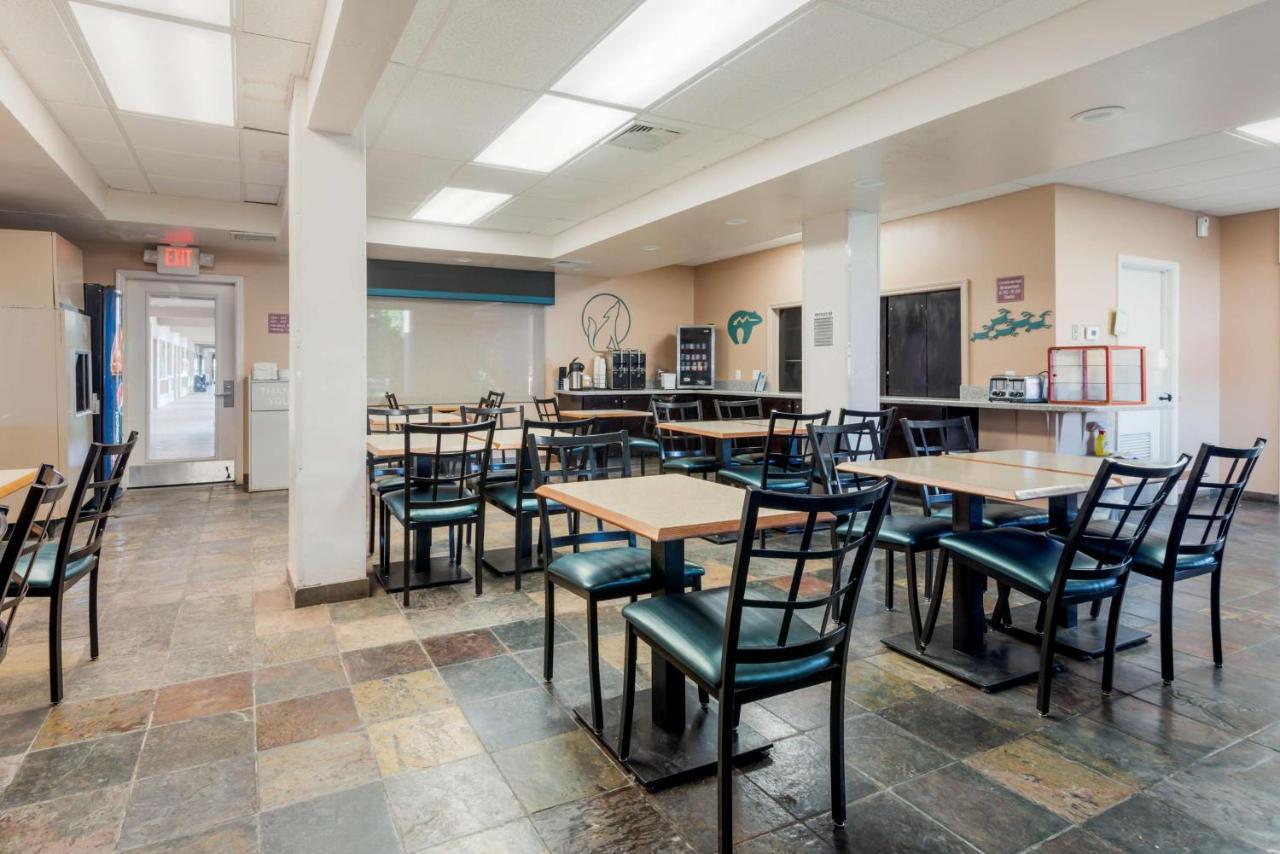Best Western Turquoise Inn & Suites Cortez Bagian luar foto