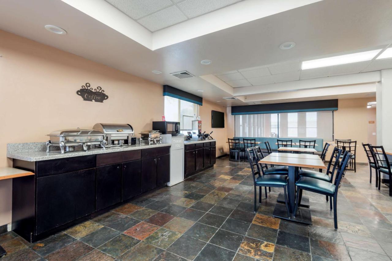 Best Western Turquoise Inn & Suites Cortez Bagian luar foto