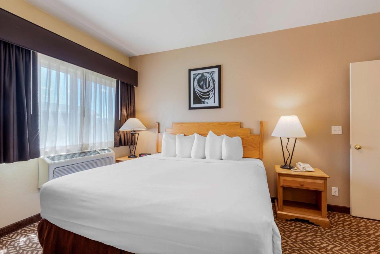 Best Western Turquoise Inn & Suites Cortez Bagian luar foto