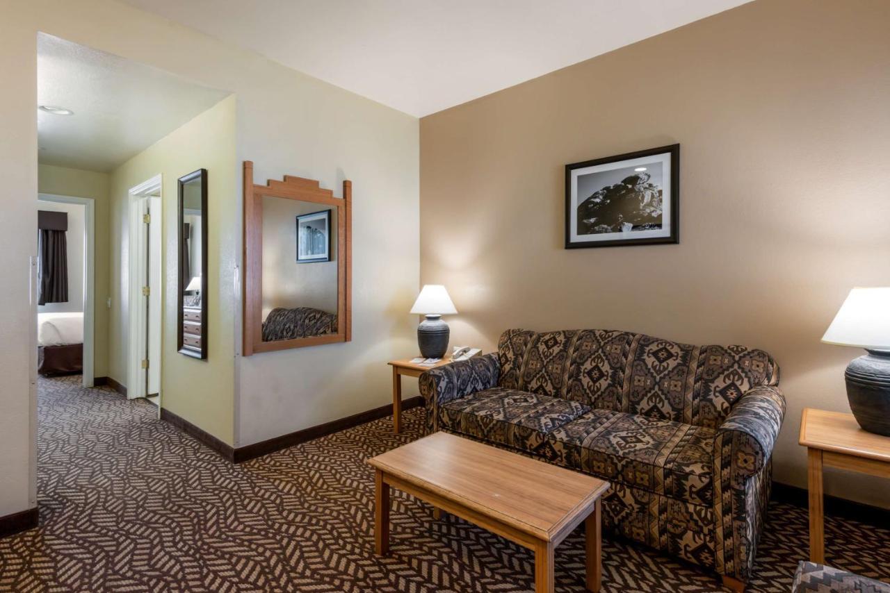 Best Western Turquoise Inn & Suites Cortez Bagian luar foto
