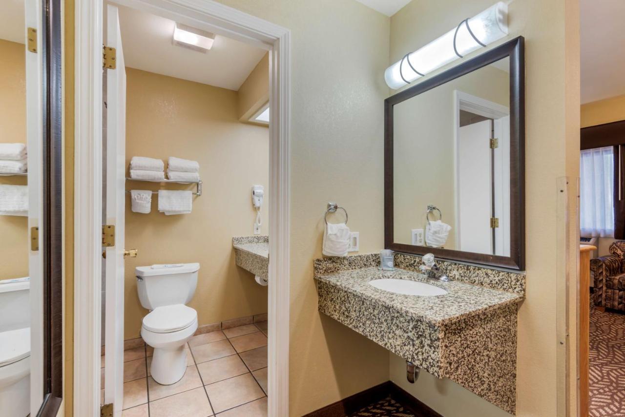 Best Western Turquoise Inn & Suites Cortez Bagian luar foto