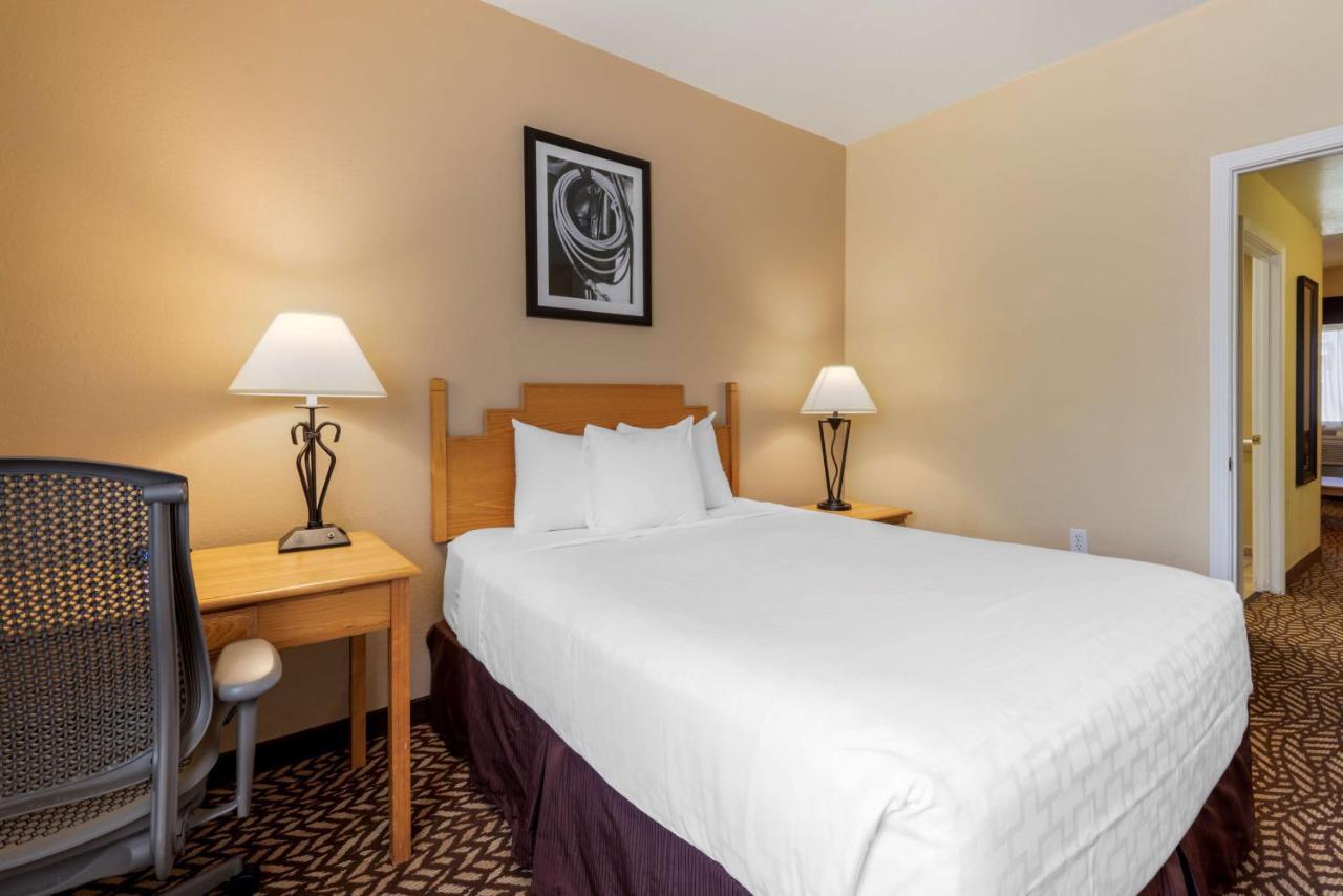 Best Western Turquoise Inn & Suites Cortez Bagian luar foto