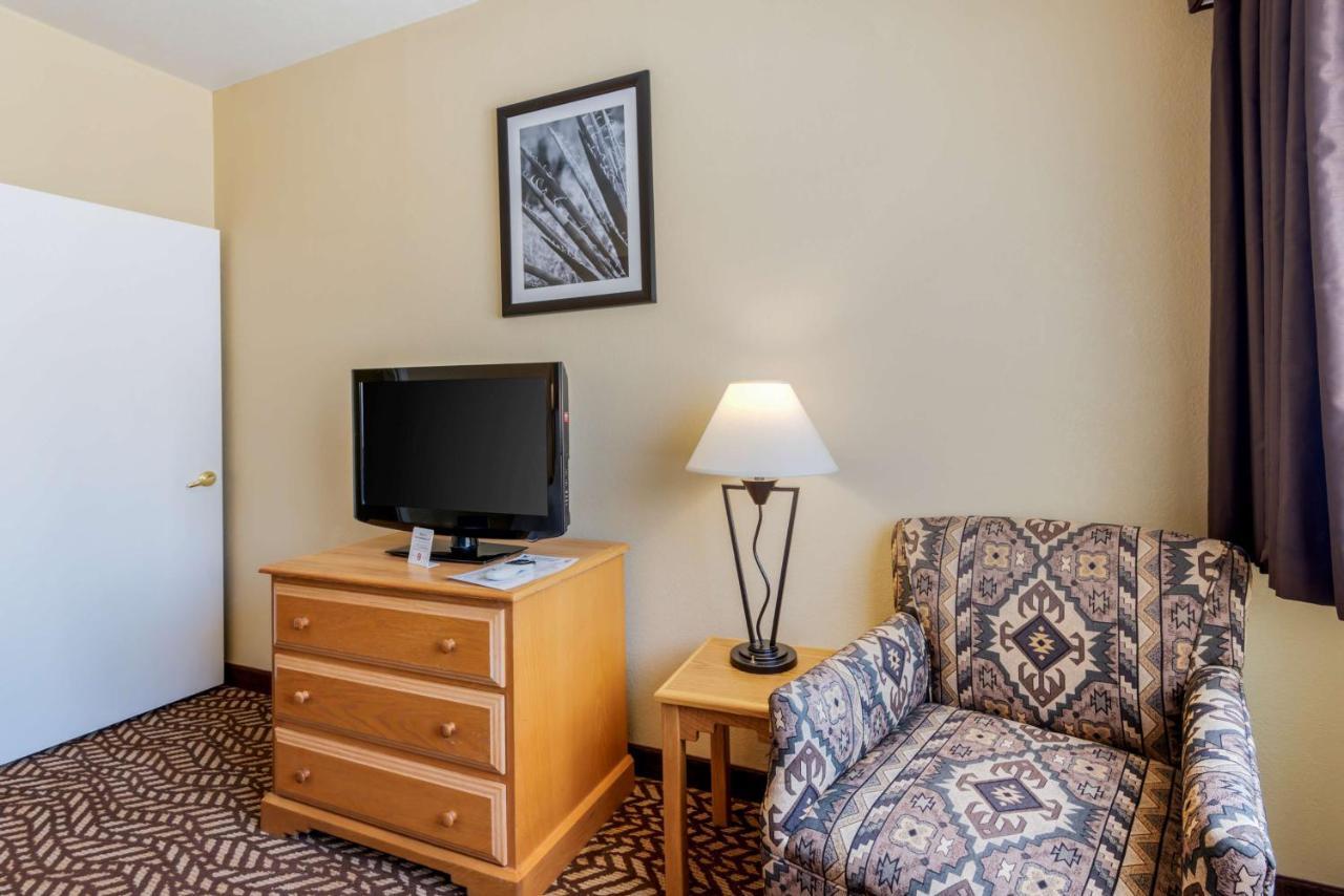 Best Western Turquoise Inn & Suites Cortez Bagian luar foto